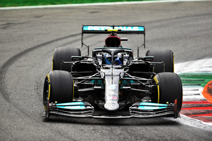 Bottas odacsapott, 96 ezreddel nyerte az Olasz GP időmérőjét Hamilton előtt