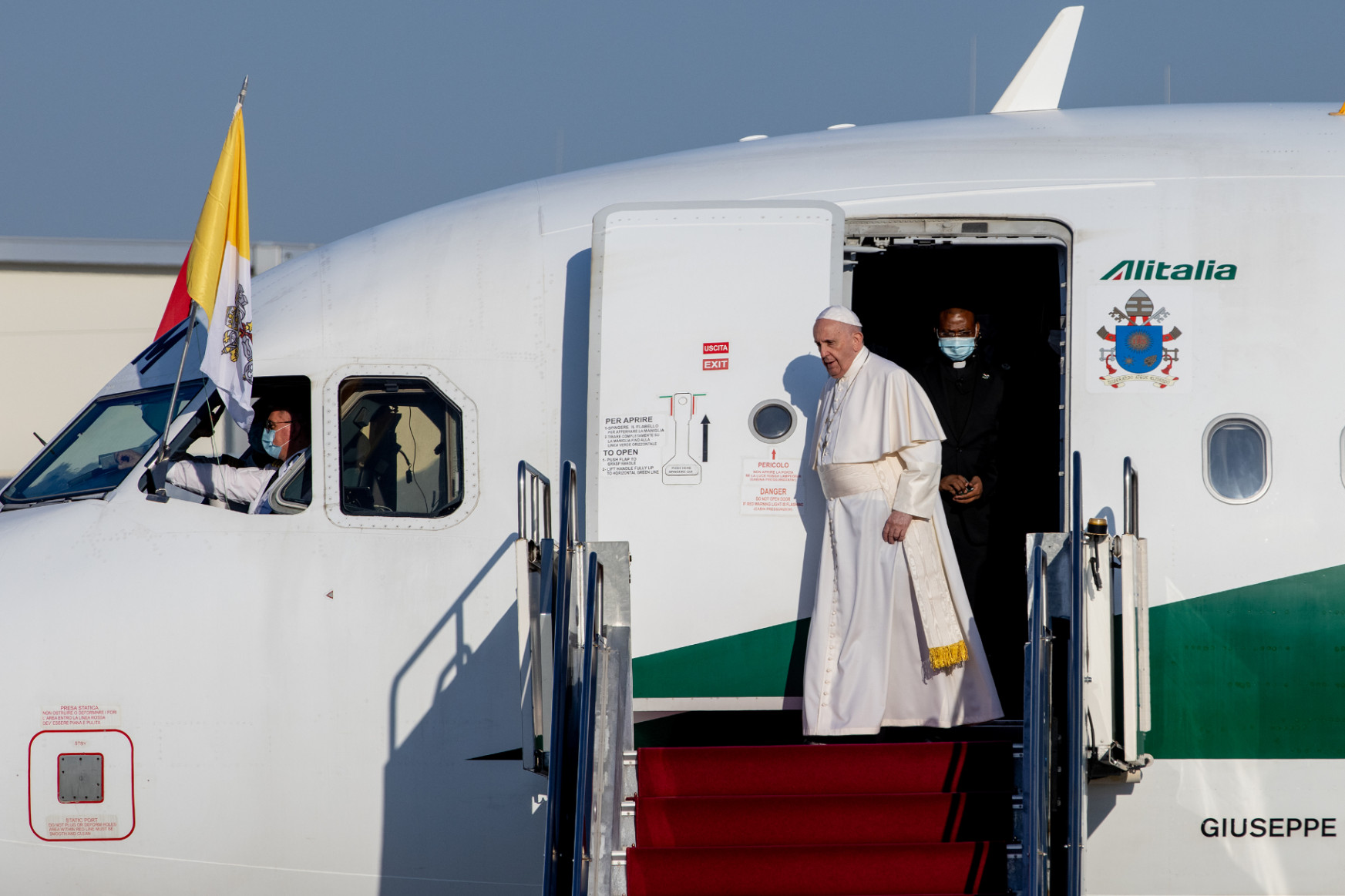 Fekete, fehér, arany – Ferenc pápa budapesti látogatása képekben