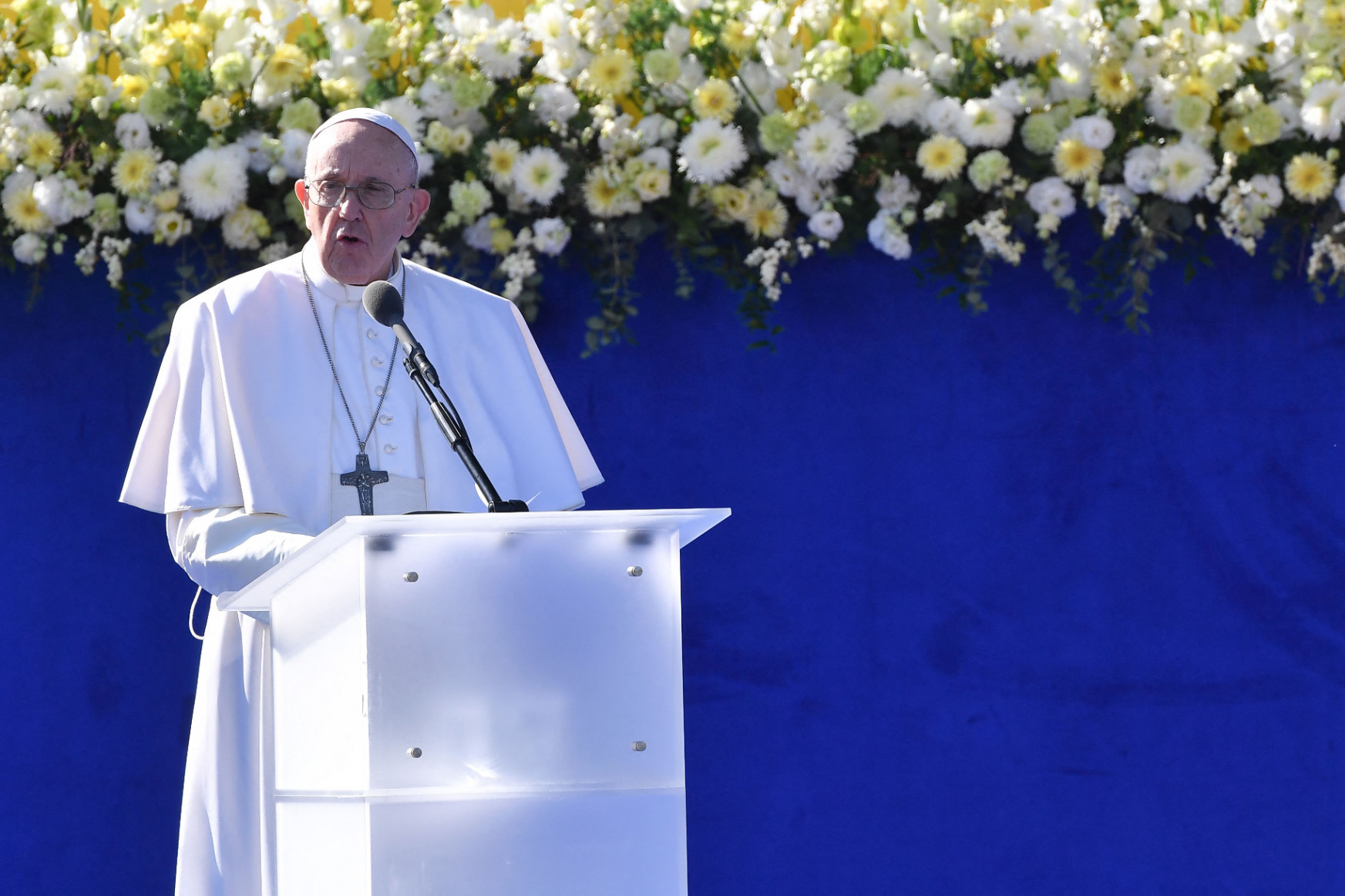 Ferenc pápa Pozsonyban igazságos, nem kirekesztő társadalomról beszélt
