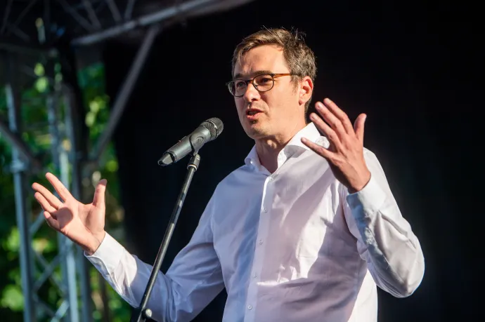 Hatan is megtámadták Karácsony népszavazási kérdéseit