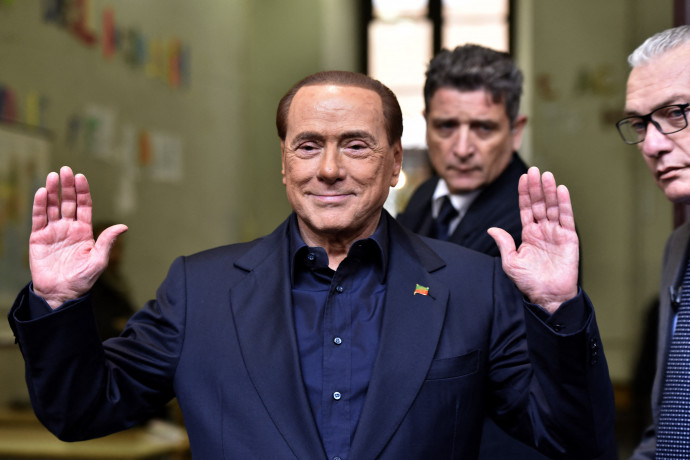 Silvio Berlusconi – Fotó: ALVARO PADILLA BENGOA / ANADOLU AGENCY / ANADOLU AGENCY VIA AFP