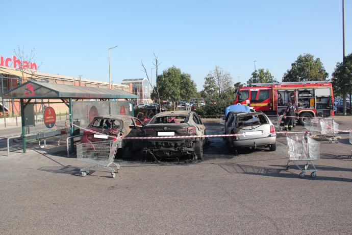 Kiégett BMW X6&#8239;30d Soroksáron – Fotó: BM Országos Katasztrófavédelmi Főigazgatóság