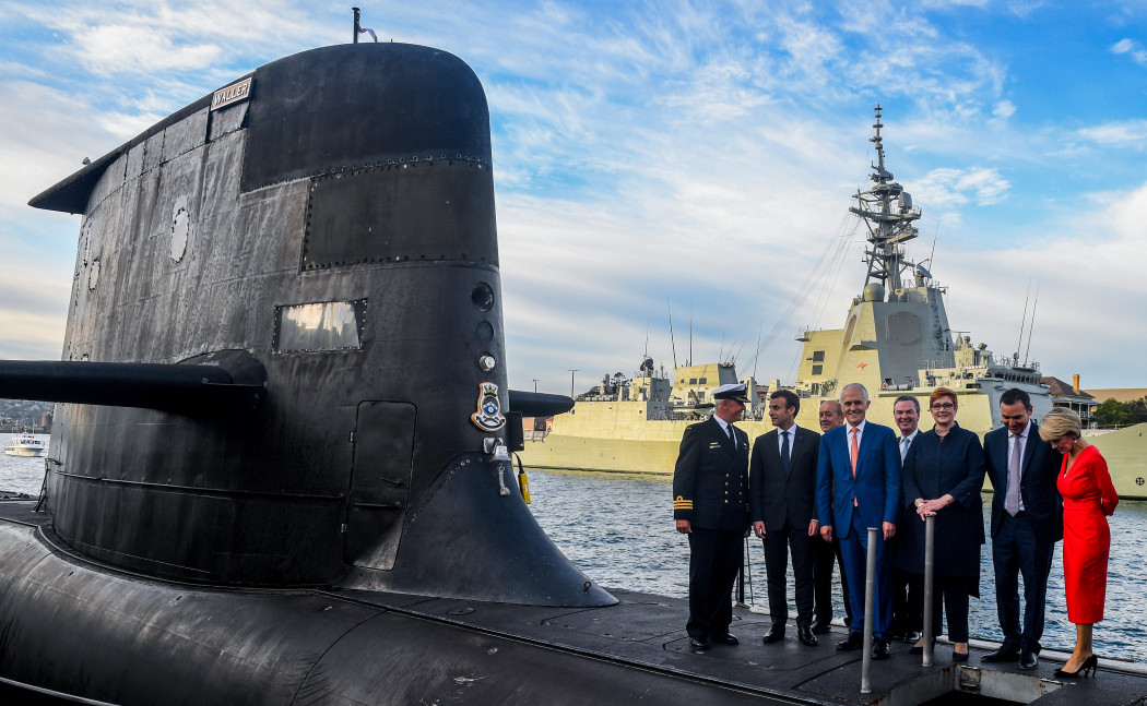 Emmanuel Macron francia elnök látogatása egy ausztrál tengeralattjárón Sydney-ben 2018 májusában – Fotó: Brendan Esposito / Pool / Getty Images