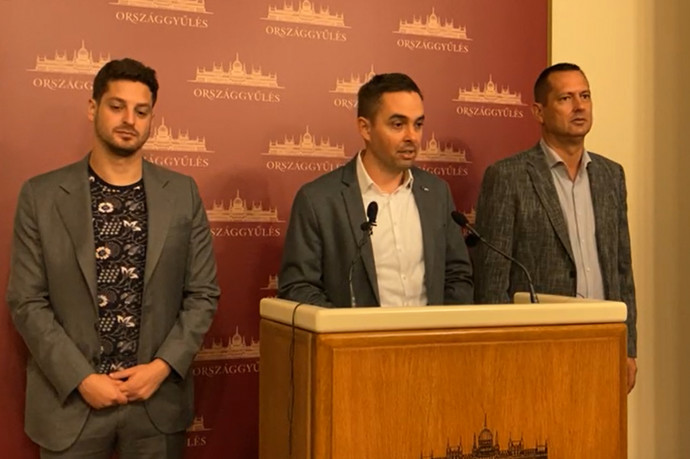 Pegasus-ügy: Pintér és Völner is elment a nemzetbiztonsági bizottság ülésére, de 2050-ig titkosították az ott elhangzottakat