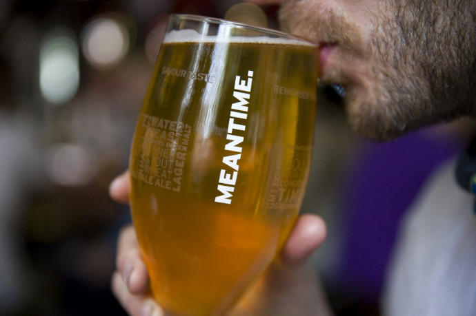 Az hagyján, hogy az acélgyár leáll, de még sör sem lesz Angliában