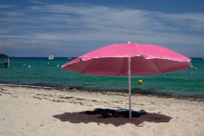 A Balaton partjáról nem látszik, de a német GDP-nek megfelelő összeg tűnhetett el a turizmusból a járvány miatt világszinten