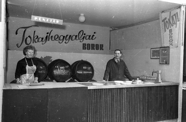 Stand az 1961-es Budapesti Ipari Vásáron – Fotó: Bauer Sándor / Fortepan
