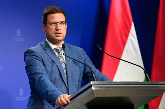 Gulyás elárulta, miért nem engedik be a Magyar Hangot a kormányinfóra
