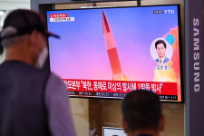 Észak-Korea állítja, hogy sikeresen tesztelt egy új hiperszonikus rakétát, de tartani még biztos nem kell tőle
