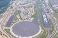 Milliós fizetésű dolgozóktól várják a magyar állami tesztpálya megtérülését