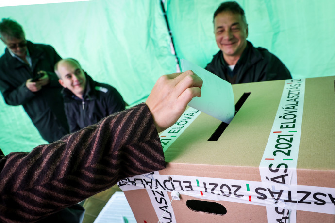 Indul Dobrev és Márki-Zay nagy versenye, mától lehet szavazni