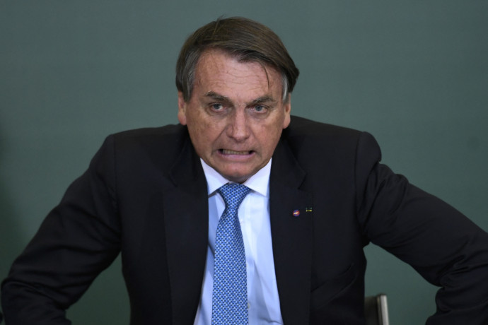 Zöld aktivisták emberiség elleni bűncselekmények miatt nyújtottak be keresetet Bolsonaro ellen a hágai bíróságon