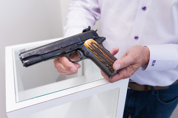 Al Capone kedvenc fegyvere – Fotó: ANIBAL MARTEL / ANADOLU AGENCY VIA AFP