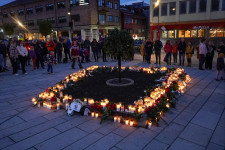 Családtagjai korábban távoltartási végzést kértek a norvégiai íjas támadó ellen, miután egyiküket halálosan megfenyegette