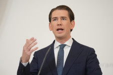 Felfüggesztenék Sebastian Kurz bukott kancellár mentelmi jogát