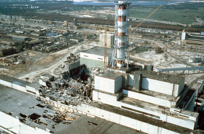 A megsérült reaktor 1986 májusában – Fotó: Igor Kostin / Laski Diffusion / Getty Images
