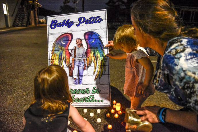 Annyi kérdés maradt nyitva, hogy a vőlegény halála még nem jelenti a Gabby Petito-ügy végét