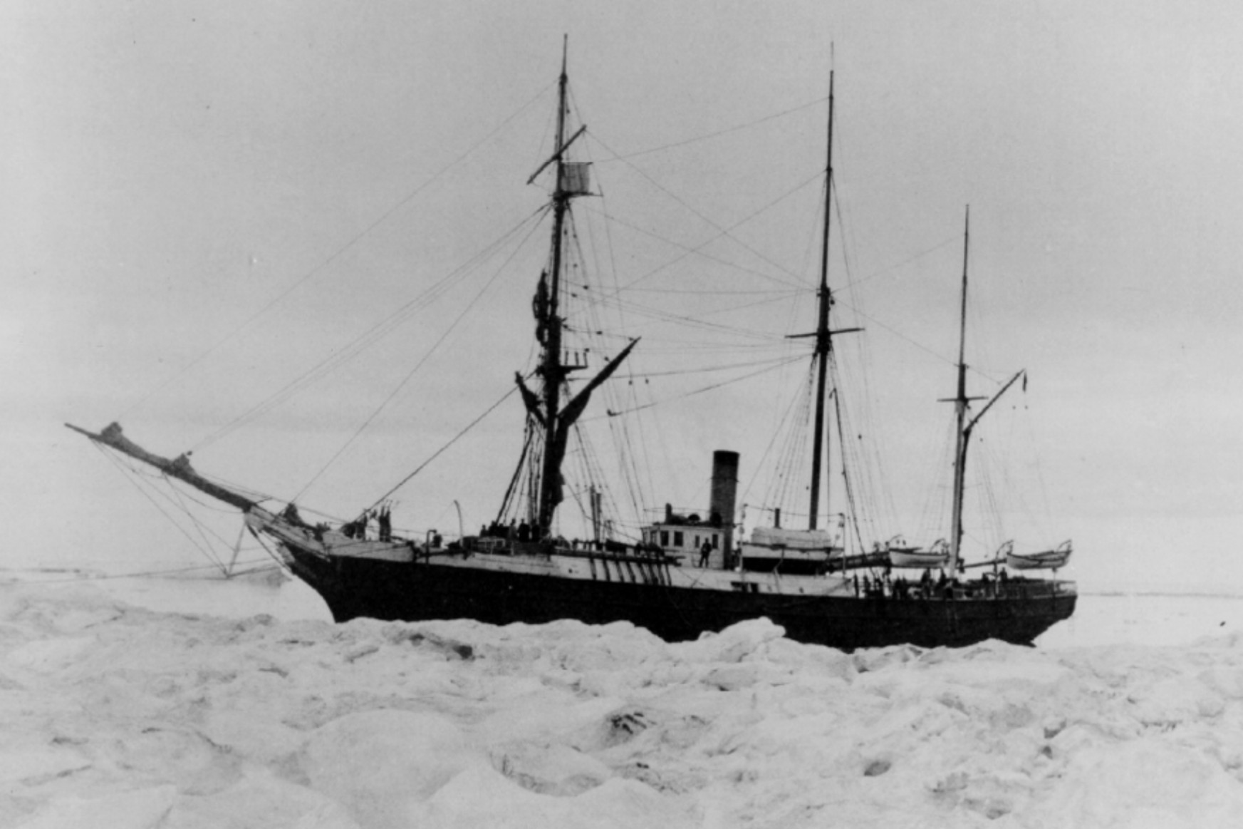 Megtalálták a sarkvidéki gőzvitorlást, ami 80 éve náci kémhajóra vadászott