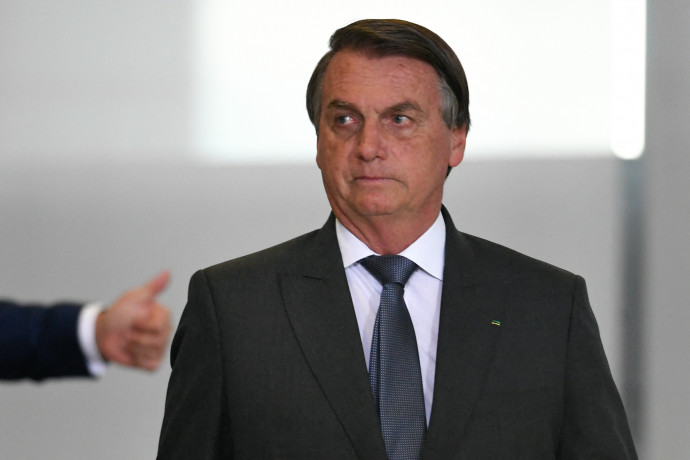 Bolsonaro úgy vélte, AIDS-et okoz az oltás, a Facebook és a YouTube letiltotta az erre vonatkozó videóit