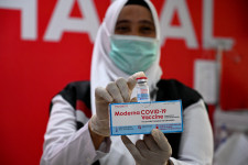 Akár 110 millió dózist is küldhet a Moderna a vakcinájából Afrikába a lehető legalacsonyabb áron