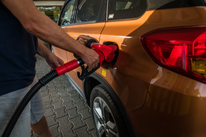A kormány válasza 2021-ben a rekordmagas benzinárra: Gyurcsány