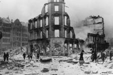 A második világháborús bombázás, amit a németek Nagaszakijaként is emlegetnek