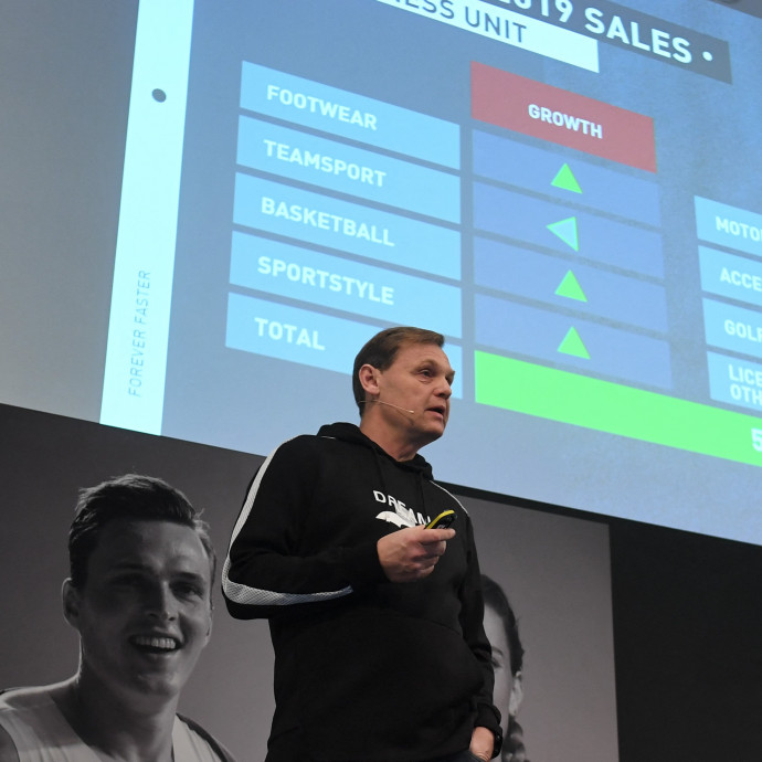 Most kell megvenni a karácsonyi ajándékot a Puma vezérigazgatója szerint