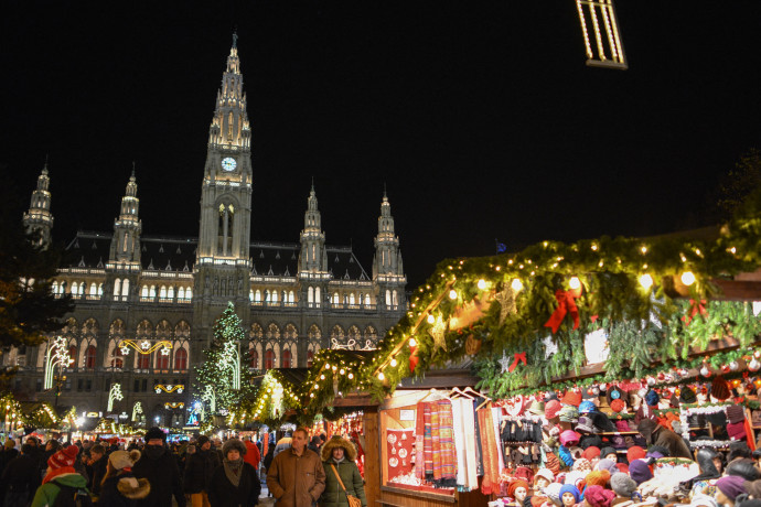 Karácsonyi vásár Bécsben még 2016-ban – Fotó: Alexey Vitvitsky / Sputnik / Sputnik via AFP