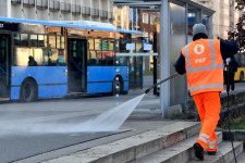 Összefogva állnak a sarkukra a fővárosi cégek szakszervezetei