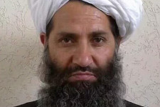 Először mutatkozott a nyilvánosság előtt az afganisztáni tálibok rejtélyes vezetője