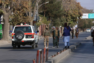 Felrobbantott egy tálib katonai kórházat az Iszlám Állam Kabulban, 25-en meghaltak