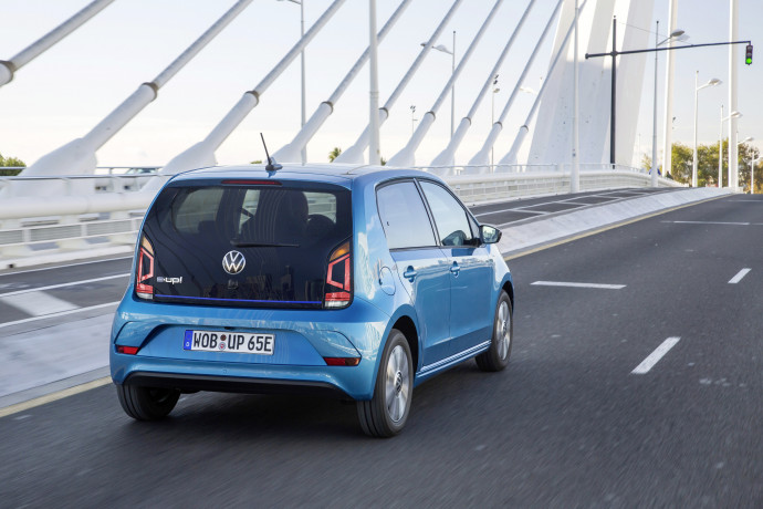 Sokak első élménye volt az e-Up a közösségi flottáknak köszönhetően – Fotó: Volkswagen