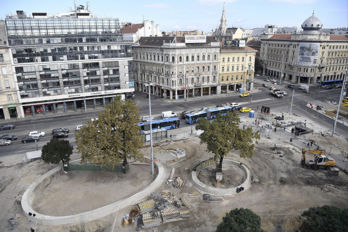 Figyelem, csütörtöktől máshol kell felszállni a Keleti pályaudvar felé haladó buszokra a Blaha Lujza téren
