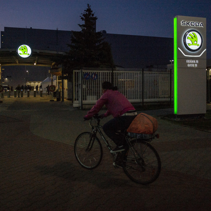 Elkerülte a legrosszabbat a Skoda, már ismét gyártják az autókat Csehországban