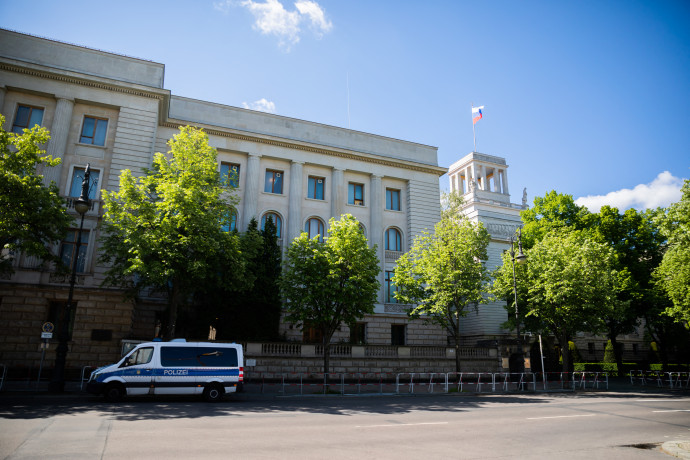 Holtan találták egy orosz diplomatát Berlinben, lezuhant a magasból