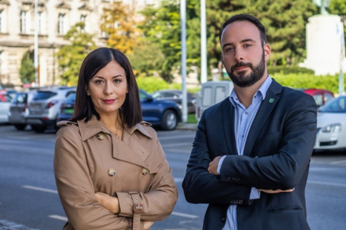 Az esküvőjük miatt támadja a fideszes média Cseh Katalinékat