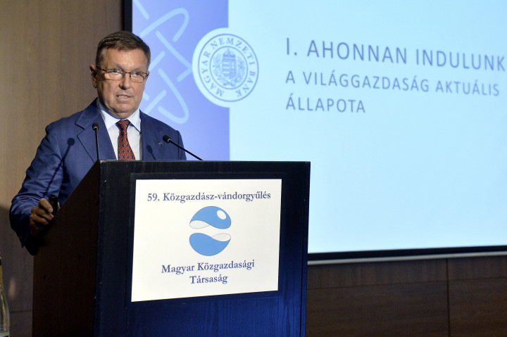 Matolcsy György, az MNB elnöke beszédet mond az 59. Közgazdász-vándorgyűlésen Budapesten 2021. szeptember 23-án – Fotó: Soós Lajos / MTI