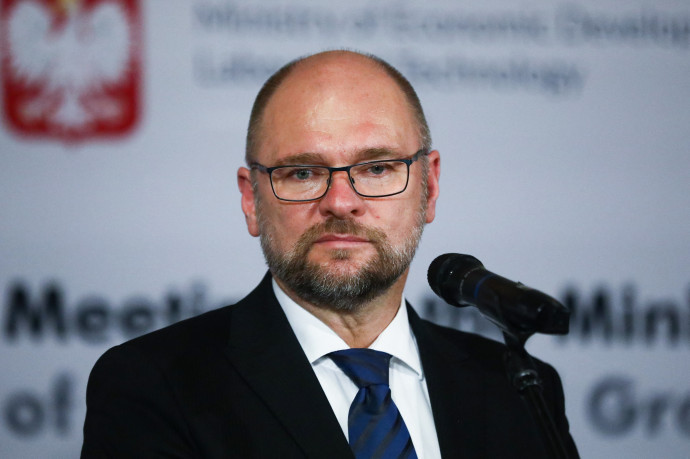 A szlovák miniszter nem támogatja az MVM részvényvásárlását, mert nem jönnek be neki a magyar kormány lépései