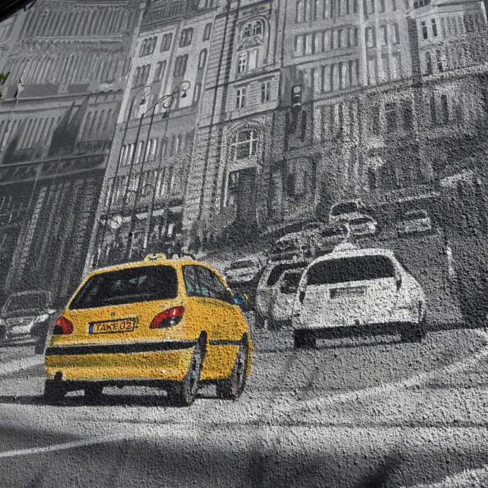 Rengeteg az utas, de a sofőrök eltűntek, a díjemelés mentheti meg a taxispiacot