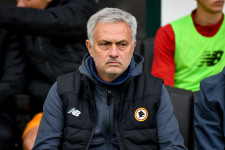 Csak a kirúgásai után 97 millió fontot kapott José Mourinho