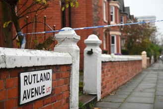 Szabadon engedték a liverpooli terrortámadás négy gyanúsítottját