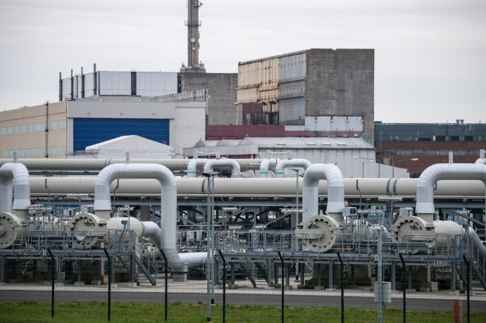 Németország felfüggesztette az Északi Áramlat-2 földgázvezeték üzembehelyezését, egyből elszálltak a gázárak