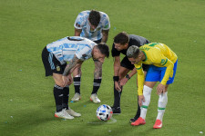 Messiék 0-0-t játszottak Brazíliával, és kijutottak a világbajnokságra