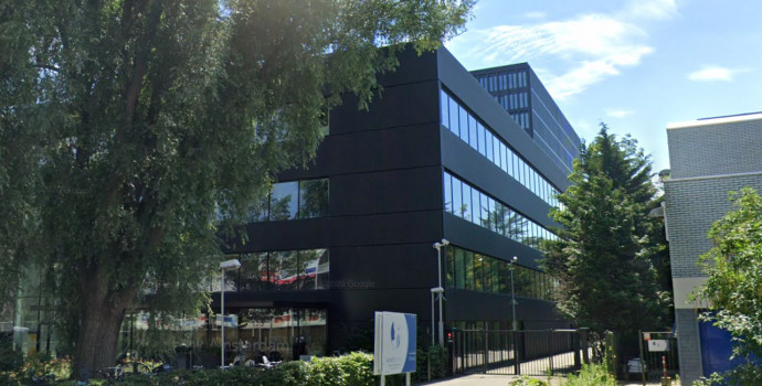 Bírósági épület Amszterdamban, 2021 nyarán. Fotó: Google/Streetview
