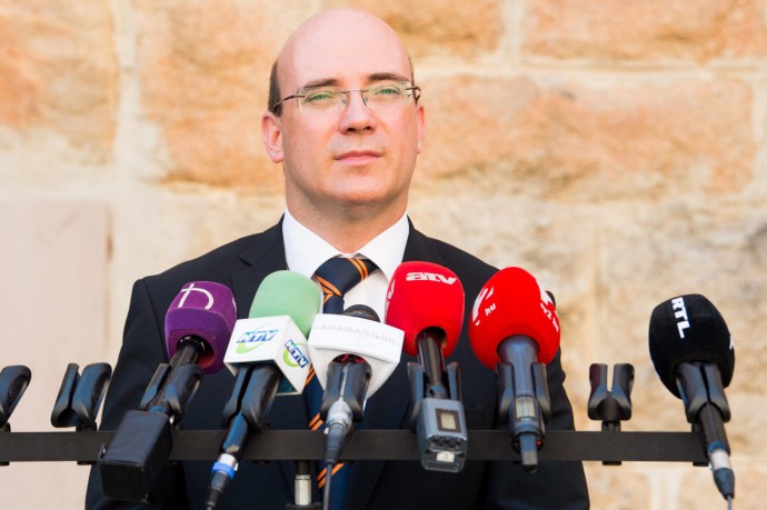 Száz iskolai osztályból és óvodai csoportból három-négyben van járványügyi intézkedés