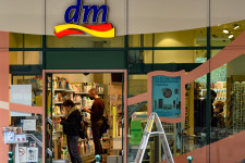 Fontos termékkörben drágább a dm itthon, mint Ausztriában és Németországban