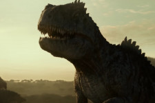 Egymást cséplő T-rexekkel indít az új Jurassic World-film