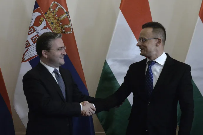 Szijjártó: Nem szorulunk rá, hogy bárki érettségi vizsga jelleggel bírálgassa el a magyar demokrácia állapotát