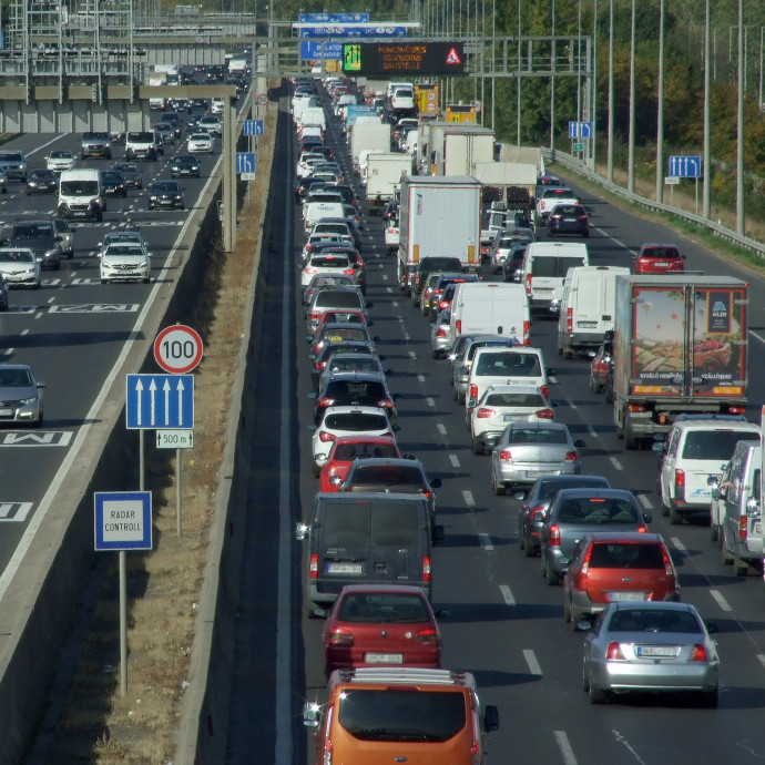 Eddig is a legdrágább volt az EU-ban az éves magyar autópálya-matrica, amely 16 százalékkal drágul jövőre