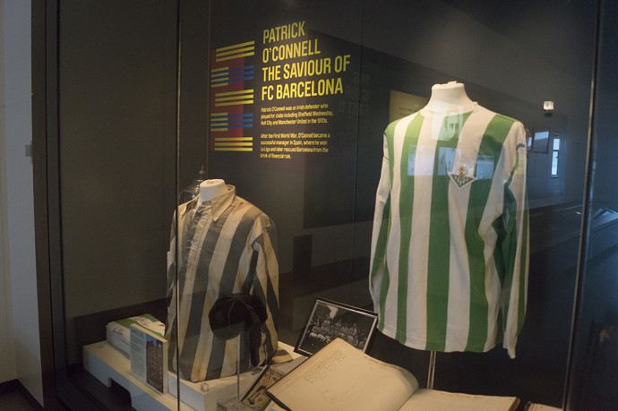 O'Connell barcelonai meze az manchesteri Nemzeti Futball Múzeumban – Fotó: The National Football Museum